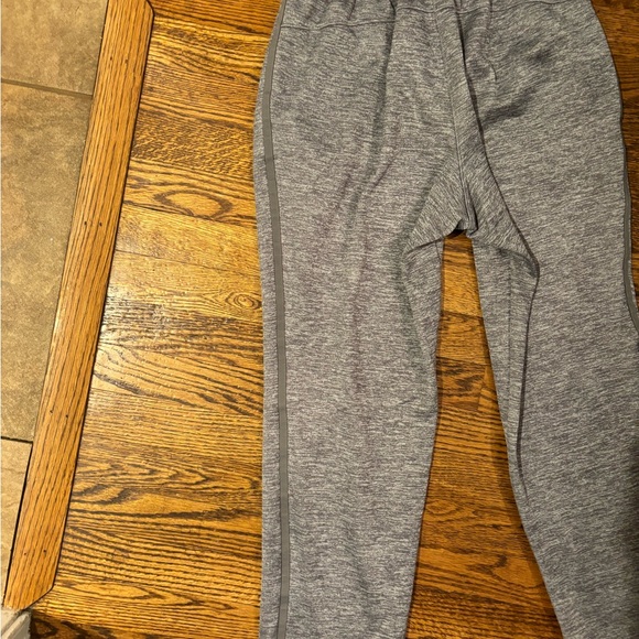 DSG grey men sweatpants size men S in pristine condition - Picture 7 of 8